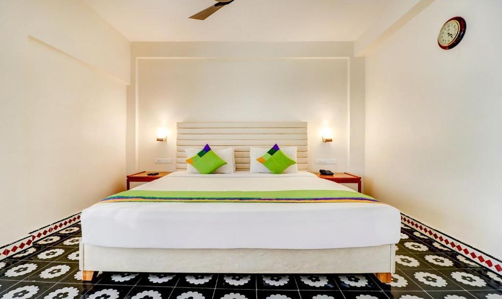 Hotel Palmyra Grand Suite - Kanyakumari Bagian luar foto