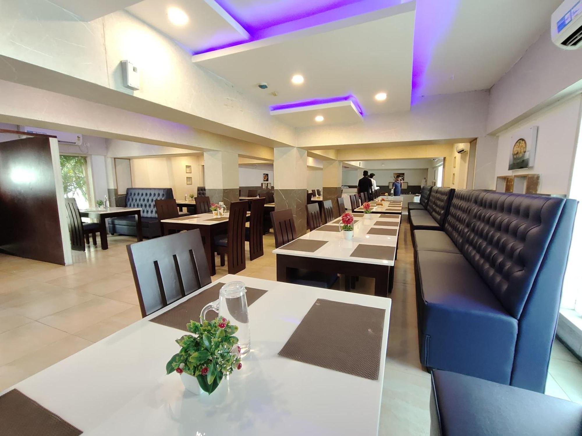 Hotel Palmyra Grand Suite - Kanyakumari Bagian luar foto
